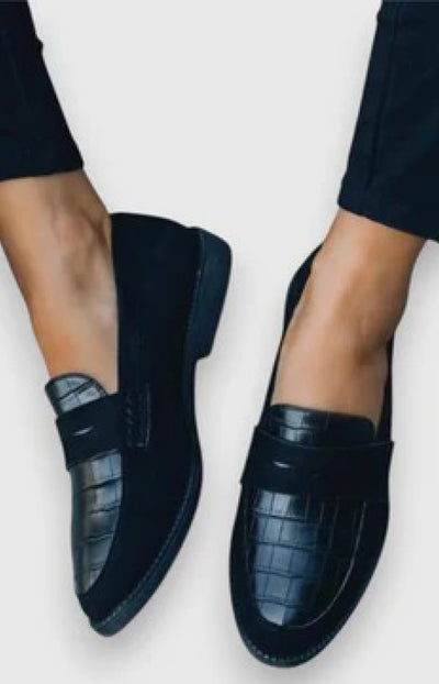 FOOTWEAR